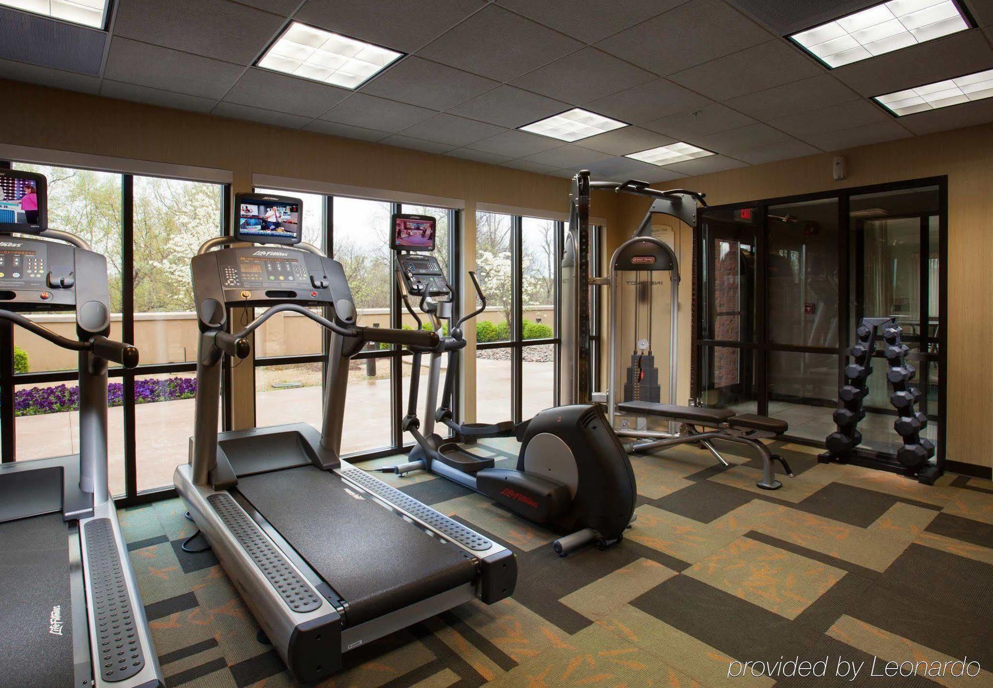 Courtyard By Marriott Fayetteville Exterior photo