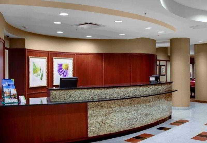 Courtyard By Marriott Fayetteville Interior photo